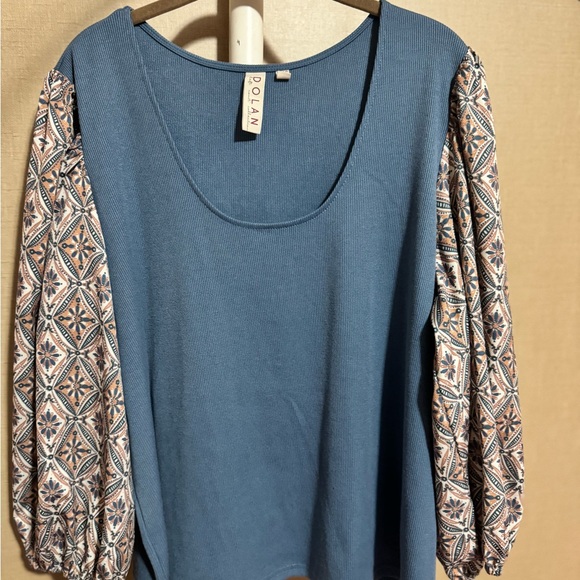 THIS LISTING HAS SOLD. NOT SURE WHY IT ISN’T MARKED AS SOLD. Anthro Bundle Tops - Picture 11 of 15